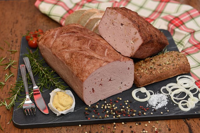 Mesani sir in mesni sir s praženo čebulo